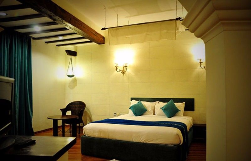 Best Western Amrutha Castle Hyderabad Exterior photo
