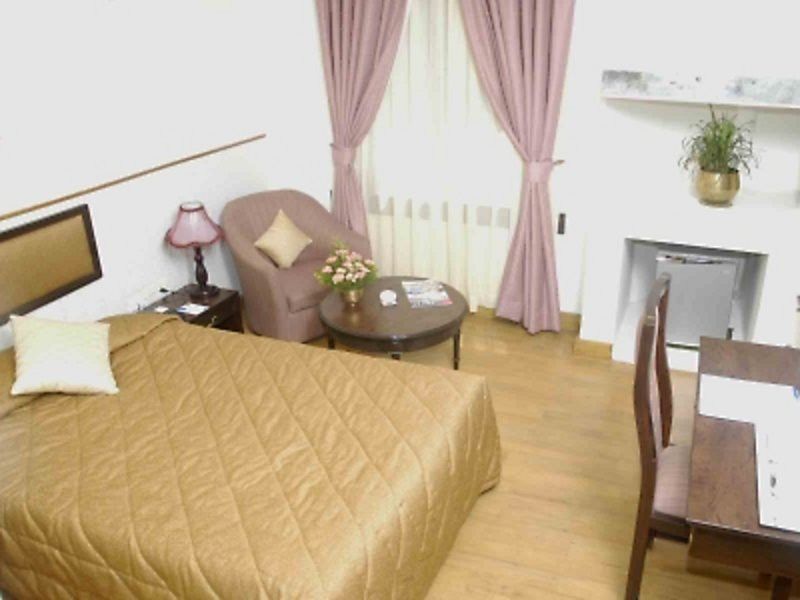 Best Western Amrutha Castle Hyderabad Exterior photo